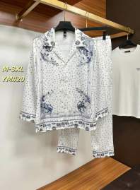 Picture of Dior Sweater Suits _SKUDiorM-3XL12yr21738406